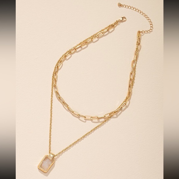 NWT Multi Layer White Crystal Stone Gold Paperclip Necklace - Picture 5 of 6